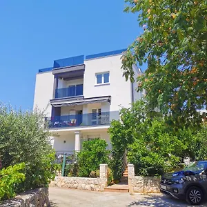 Adriana Appartamento Seget Vranjica