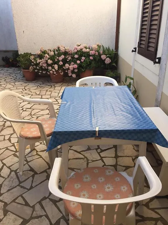 Guest House Attilia Cres 0*,  Croatia